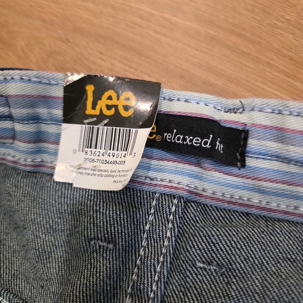 Lee Womens Relaxed Fit Tapered Leg Jeans Dark Wash Mid Rise 20W Medium NEW - Picture 2 of 11